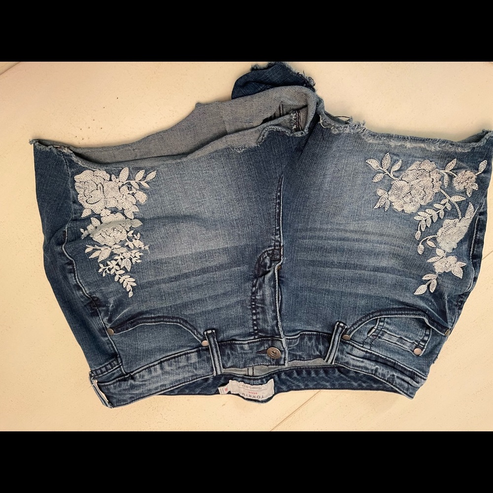 Torrid size 18 shorts